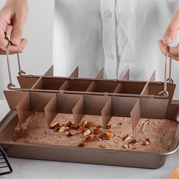 Rektangulær bakeform med skillevegger, non-stick, fortykket for bruk i ovn, perfekt for daddelkaker