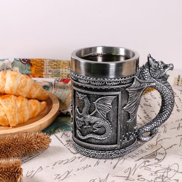 Isolerad mugg i rostfritt stål med drakmotiv 450 ml Dubbelväggig fantasy-design Kaffe Ölkopp Present