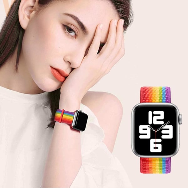 Nylon-hihna Apple Watch 7 -rannekkeelle 44mm 41mm 45mm Sopii iWatch Series SE / 6/5/4/3/2/1, Sateenkaari