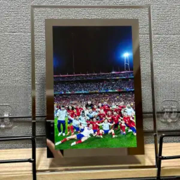 Europeisk mesterskap Yamal fotballstjerne fotoramme dekorativt maleri med lekser som deltar i europamesterskapet som gave til venner, familie og fans! 6 5 inch
