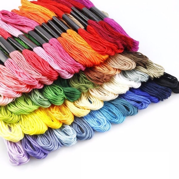100 dukker broderigarn / moulin garn - flerfarvet multicolor