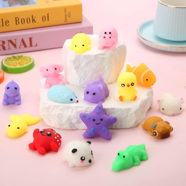 Squishy Leksaker 30-pack, Blandade Kawaii Mochi Djur, Stresslindrande Sensoriska Leksaker för Barn, Partyfavoriter