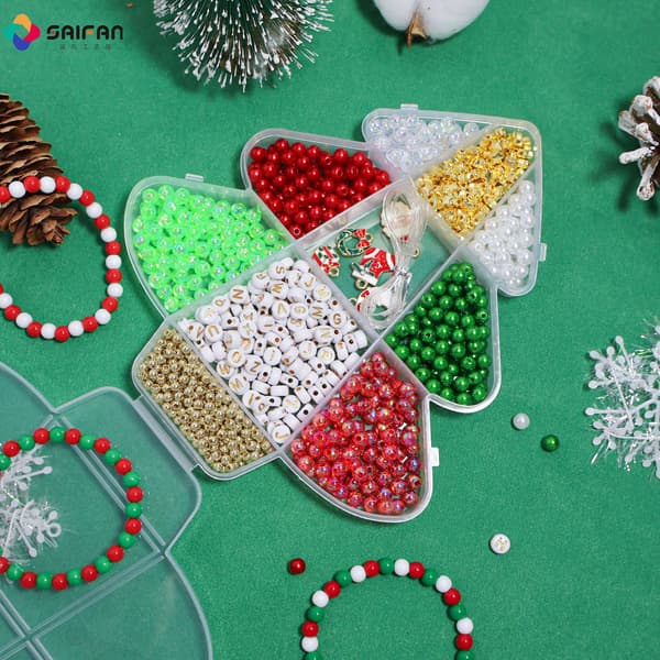 Jul DIY Armband Set Julgran Pärlkit Oregelbundet Formad Låda 680 pieces