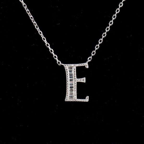 S925 Silverhalsband Klassisk mors dag present för kvinnor och flickor 26 bokstäver E E 925 silver
