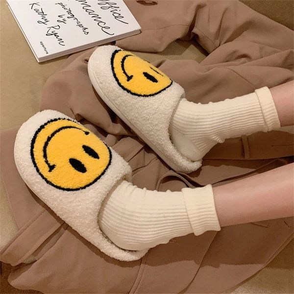Smiley Kvinnor Vinter Varma Tofflor Hvid EU Størrelse 35-36
