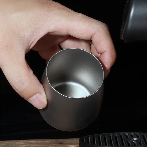 120 ml Ultrakevyt titaaninen kaksiseinäinen eristetty vesikuppi teekuppimuki retkeilyyn ulkona retkeilyretkeilyyn Kotitoimisto