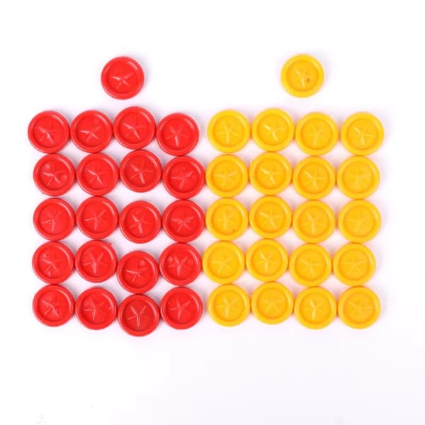 Neljä rivissä (matkapeli) multifärg multicolor