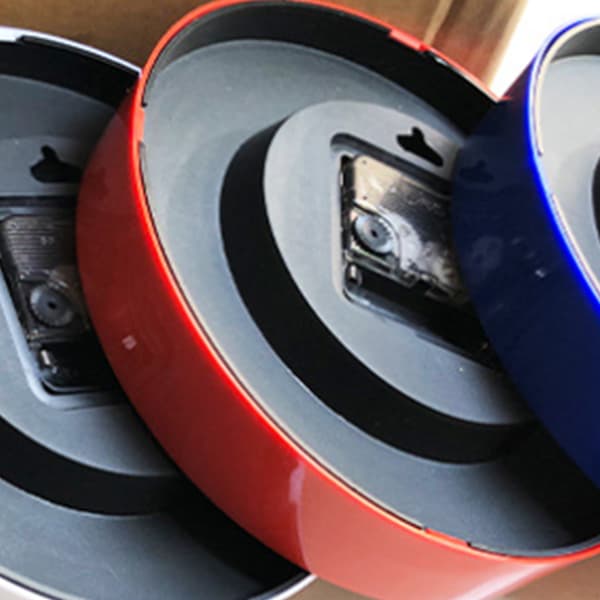 20 cm Tyst Väggklocka Rund Modern Precis Väggklocka för Hem, Studierum, Kök, Sovrum, Röd