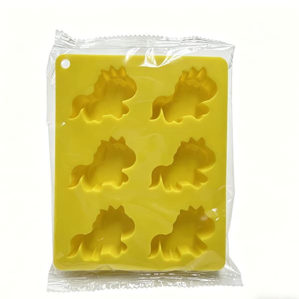 Isbitbrett i matkvalitets silikon formet som en ponni, 6 Silicone baking mold - light blue 14*10.5*2cm