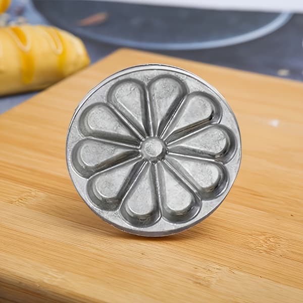 Cookieformer i preget aluminiumslegering for baking, egnet for bakverk og kaker Silver A flower