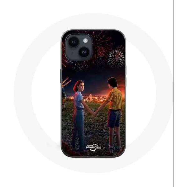 Cover til iPhone 14 Plus - Maniacase - Stranger Things Plakat - Blød - Sort - Unisex