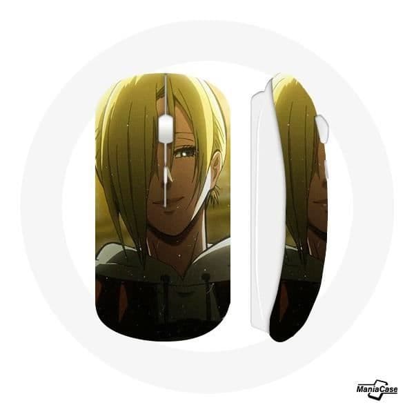 Langaton hiiri Annie Leonhart Attack on Titan