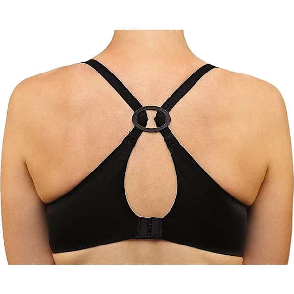 Et sæt med 4 bh-clips, inklusive bh-stropper, clips, racerback-design og skjulte bh-stropper.