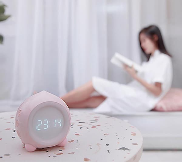 Kalastus Älykäs Herätyskello Luova Monitoiminen Sovellus Bluetooth-kaiutin Mini Digitaalinen Kello Uni Yö