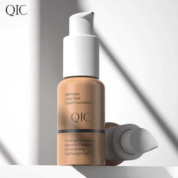 QIC Flydende Foundation – Fuld dækning, langvarig, vandfast og pore-udviskende. #01