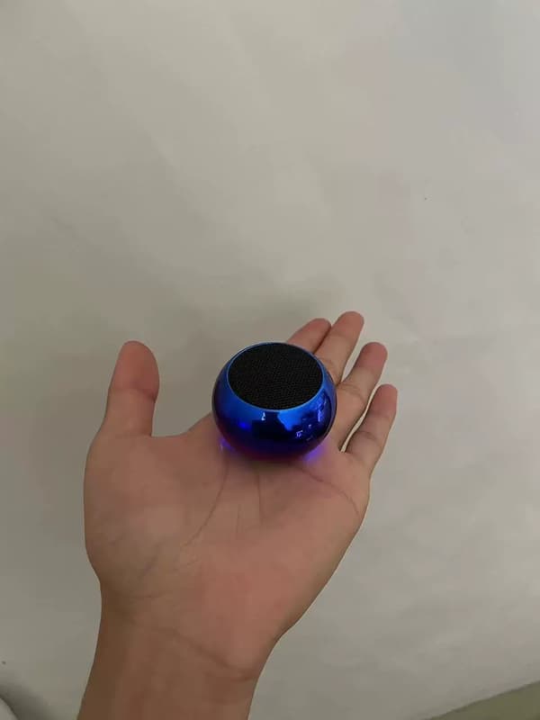 Färgglad trådlös bluetooth-högtalare mini högtalare hög volym utomhus bärbar color