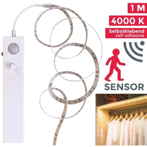 LED-nauha liikeanturilla kaapin valaistukseen