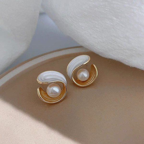 Elegant Woman Pearl Stud örhängen för kvinnor Barock Geometric n 1pair