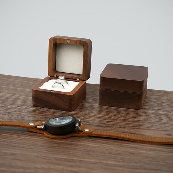 Trä Ring Box Smycken Display Lover Ring Hållare Engagemang Vi B3