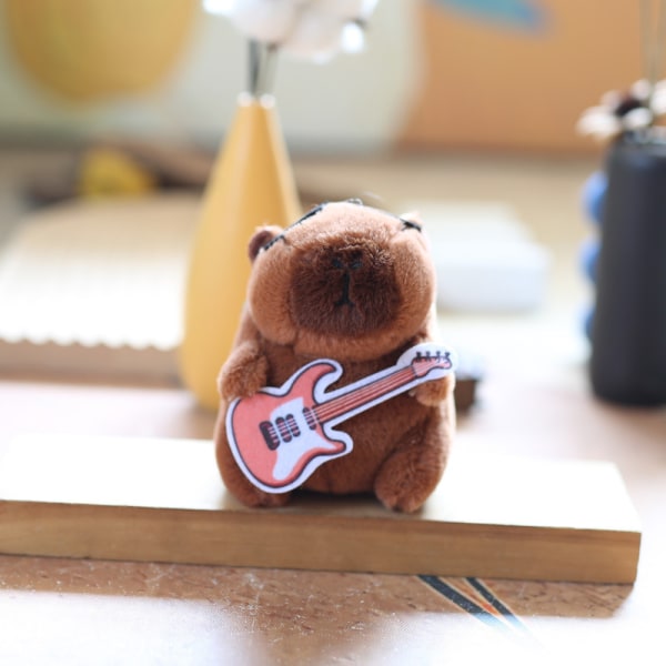 e Gitarr Capybara Plyschleksak Tecknad Marsvinshänge Soft Stu Red