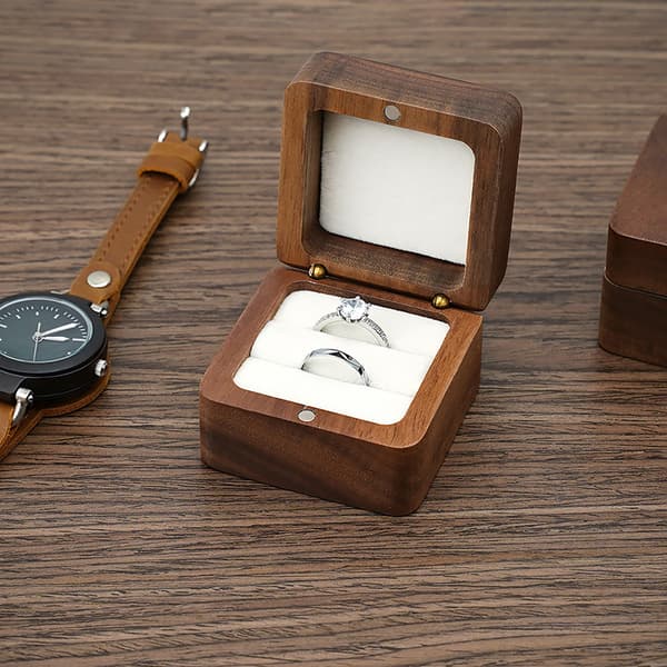 Trä Ring Box Smycken Display Lover Ring Hållare Engagemang Vi A1