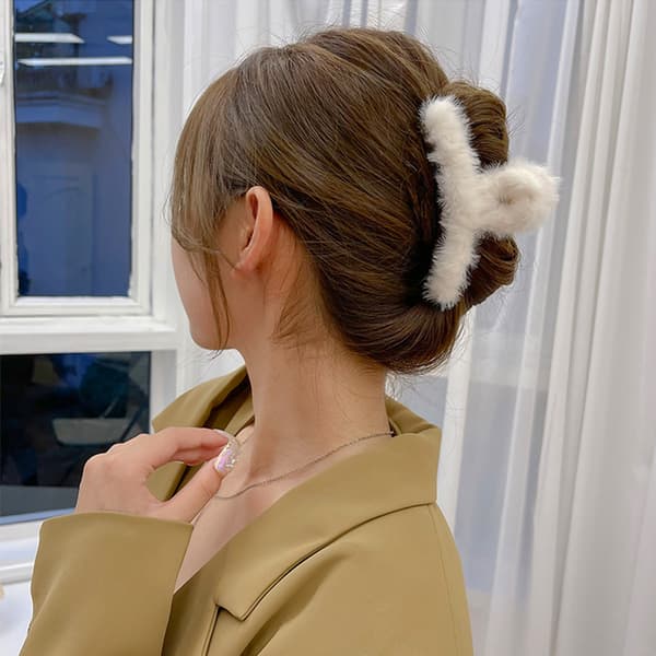 Kvinnor Hair Claw Plysch Clip e n Fall Winter Solid Elegant Acryli A3
