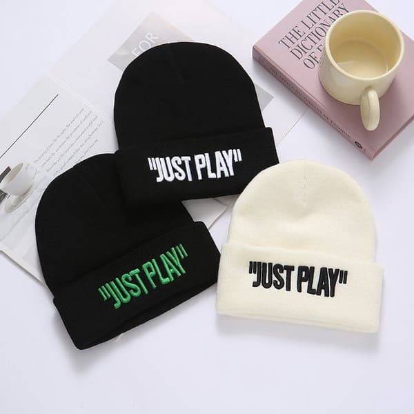 Modebrev Broderi Varm mössa Cap mössa Höst Vinter Wo Black&Green