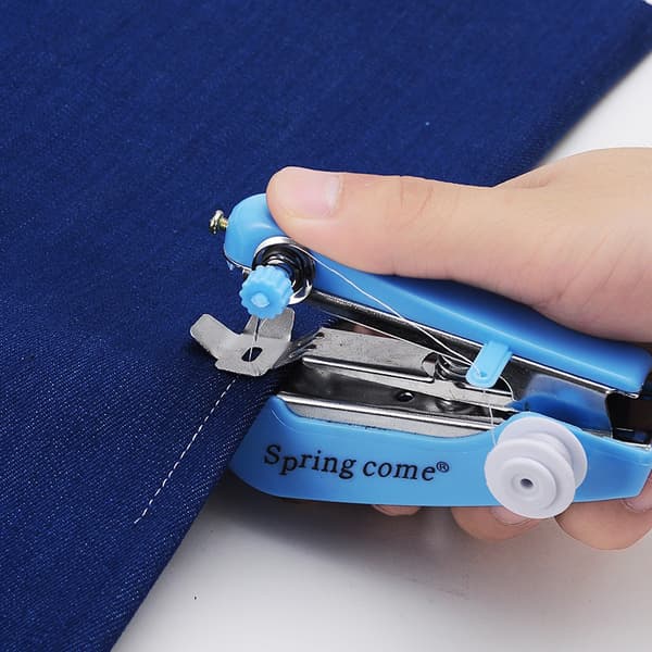 Random Color Mini Syhines fungerar Handhållna kläder Sy till