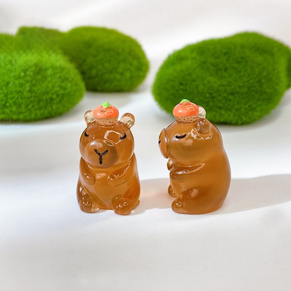 2 Styck självlysande Mini Capybara Resin Miniatures Glow At Night Fair