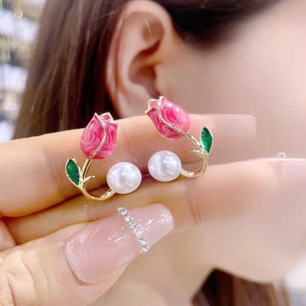n Tulip Imitation Pearl Stud örhängen för kvinnor Två sätt att väva Gold