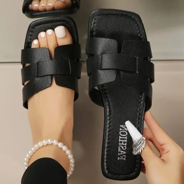 Luxury Summer Slippers Women Flat Outdoor Trend Beach Sandals Female Flip Flops Design Slides Shoes Woman 2024 Big Size 43 Black 41