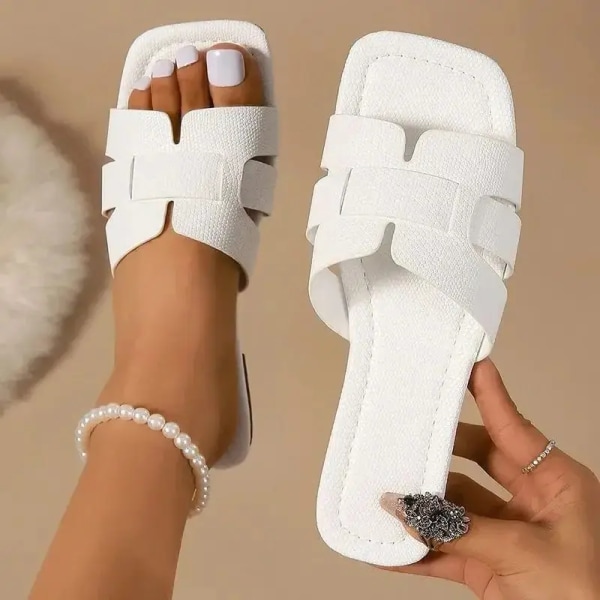 Luxury Summer Slippers Women Flat Outdoor Trend Beach Sandals Female Flip Flops Design Slides Shoes Woman 2024 Big Size 43 Beige 43