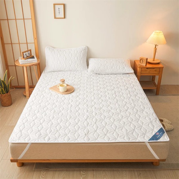 Waterproof Mattress Protector - Breathable Noiseless Mattress Cover Pad with 4 Elastic Corner Straps Fits up to 40 cm deep white 200x220cm