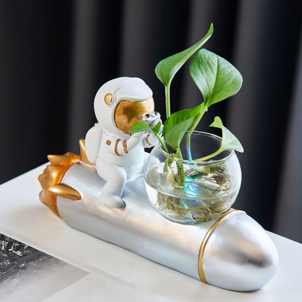 Astronaut Hydroponic Resin Decoration Plant Vase Creative Nordic Style Cafe Living Room Decoration Diver Plant Hydroponic Gift Astronaut-silver