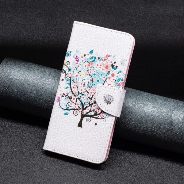 iPhone 15 Pro fodral med tryck- Flower Tree