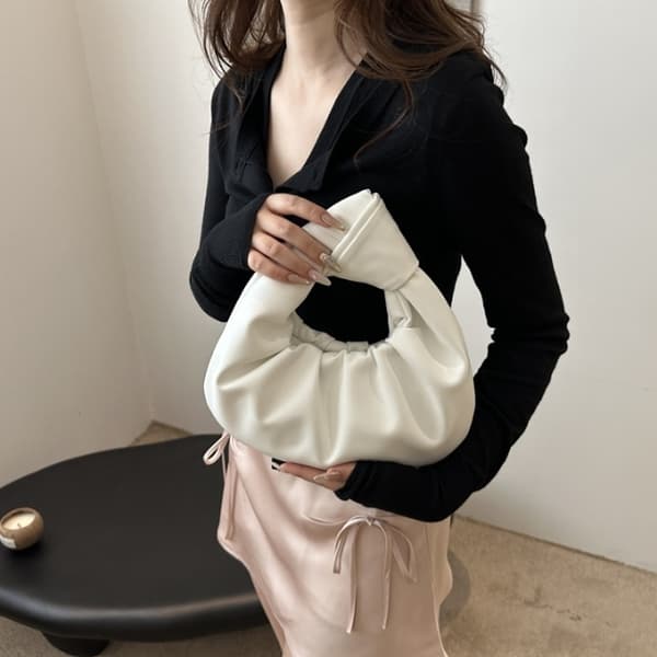 Elegant rynket PU læder clutch pung til kvinder i hvid