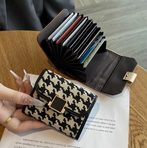 Svarta Damplånbok Kompakt Storlek Korthållare Hög Kapacitet Flera Kortfack Stilren Canvas Polyesterfoder Säker Snäppstängning