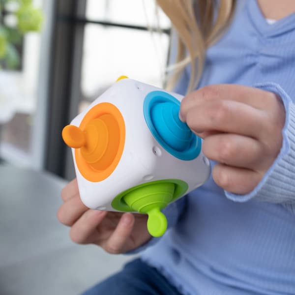 Fat Brain Toys Tugl Cube - Poppefidgetkube for Småbarn, Barn, Tenåringer, Voksne