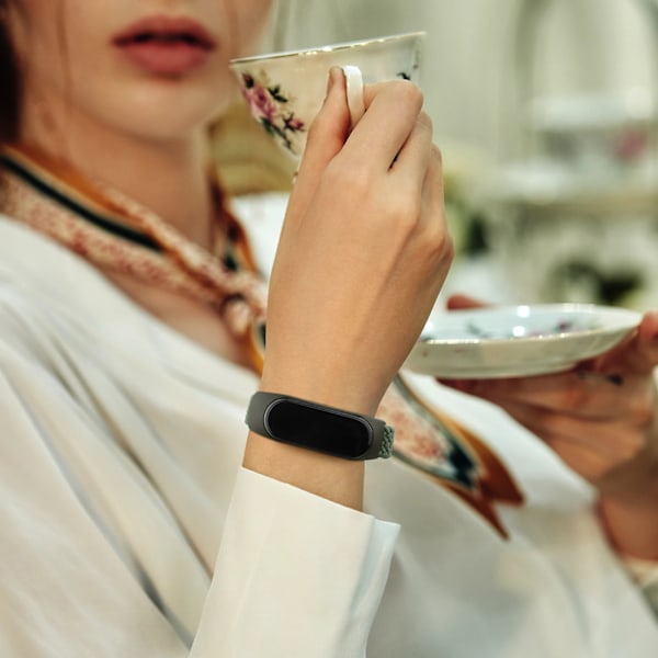 Flettet klokkereim for Xiaomi Mi Band 7 6 5 4 3 Stropp Elastisk Justerbart Armbånd for Amazfit Band 5 Reimerstatning Armbånd Svart
