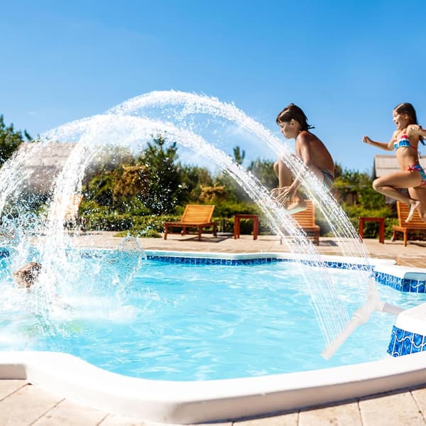 Poolfontæne til over- og nedgravede pools, dobbelt sprøjte vandfaldsfontæne, justerbart pooltilbehør, passer til 1,5 tommer poolretur fittings, hvid
