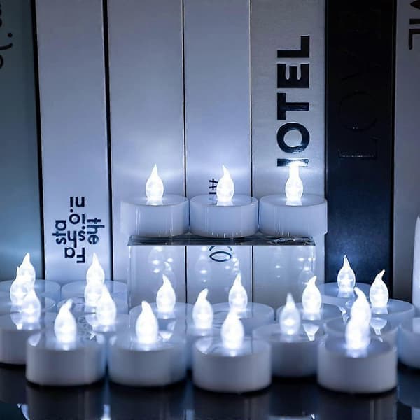 Förpackning med 24 Realistiska LED-värmeljus - Kallvitt, Batteridrivna