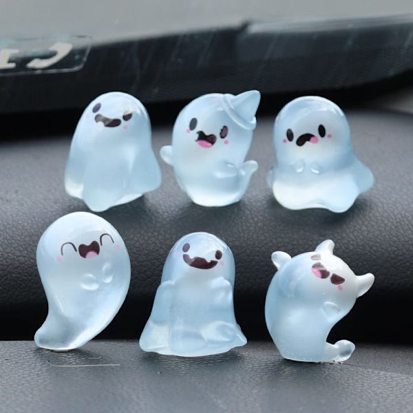 Halloween Spöke Lysande Bil Ornament DIY Resin Ornament Mikrolandskap Skrivbords Dekorativa Tillbehör Bil Nyckelring Hänge 6pcs Mixed