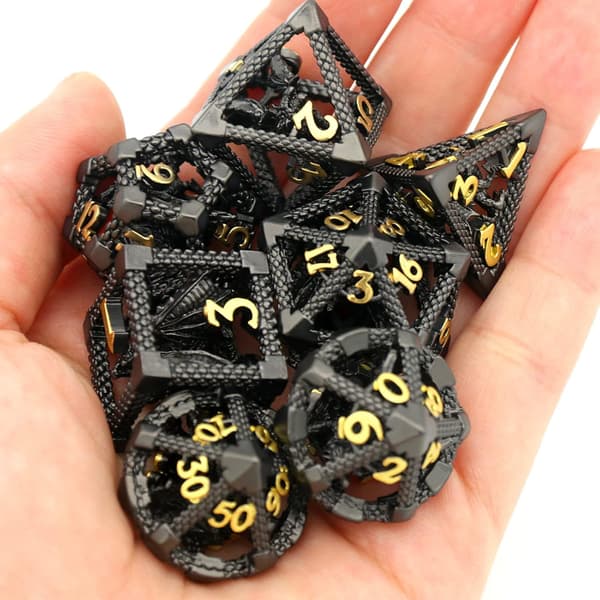 Black Gold Flying Dragon Metal Kit, Mangfoldigt hul rollespil, der er egnet til RPG MTG Desktop