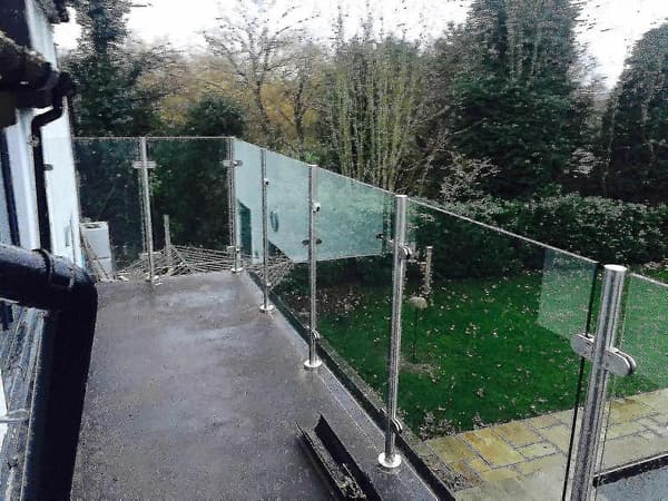 2 stk Glasklemme Glashylde Beslag Justerbar Glasklemme til Glashylde Balustrade Trappe Hånd