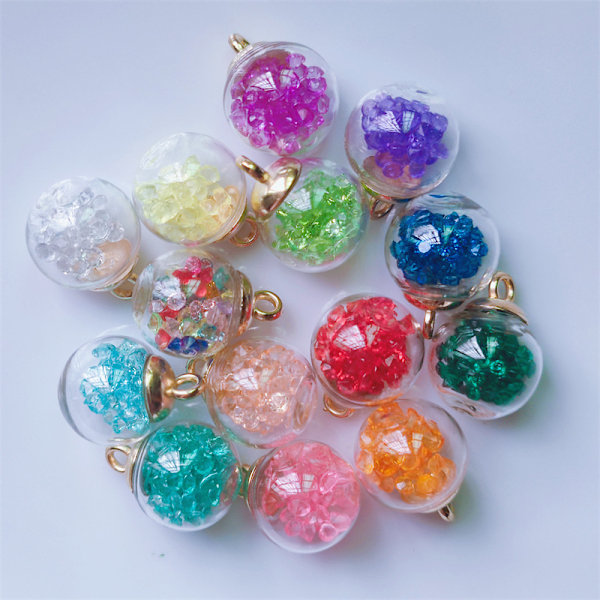 10 krystallkuler med strass