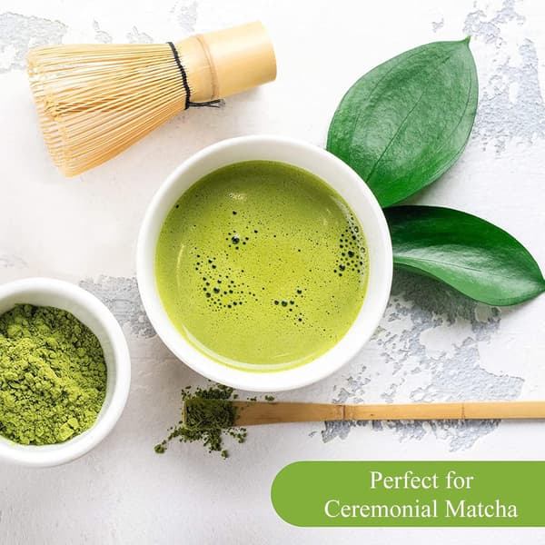 Matcha-vispsats i bambu med sked och hållare, traditionell japansk teceremonisats, rosa