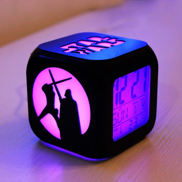 Star Wars Mode Kreativ 3D Stereo Liten Väckarklocka Tyst LED Nattlampa Elektronisk Klocka Sängbordsklocka Sovrumsklocka - USB-Laddning (FMY)