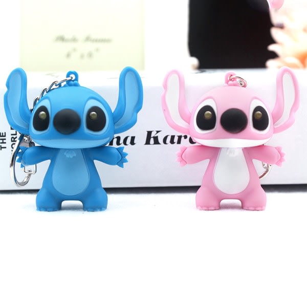 2 kpl Stitch Avaimenperä Avaimenperä Käsilaukun Ripustus LED Pari Avaimenperä IC