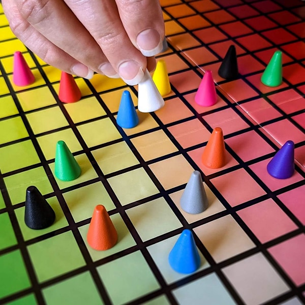 USAopoly | Hues and Cues | Arvauspeli | 30 minuutin peliaika[CH]