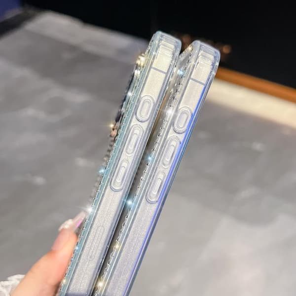 iPhone 17 Pro-deksel med Rhinestone-glitter og 4-hjørners anti-fall Vit